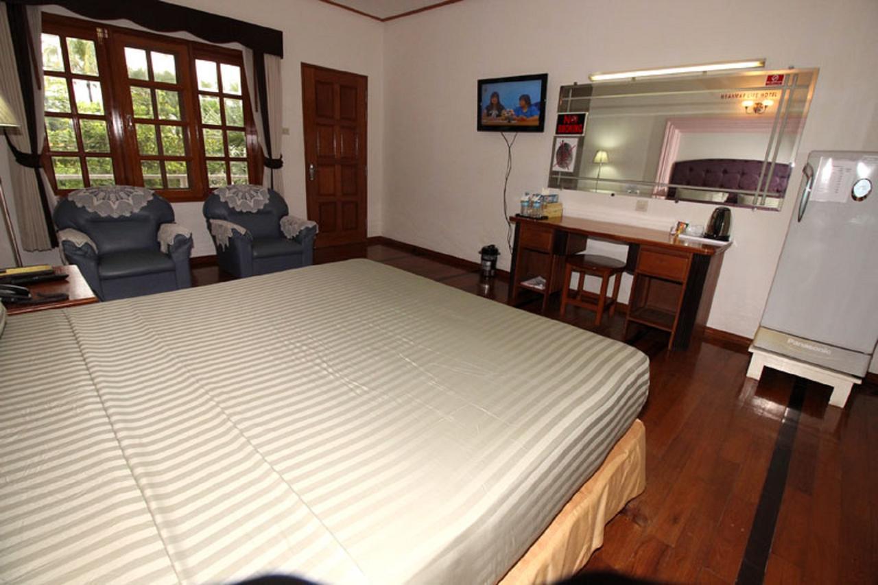 Myanmar Life Hotel Янгон Екстер'єр фото