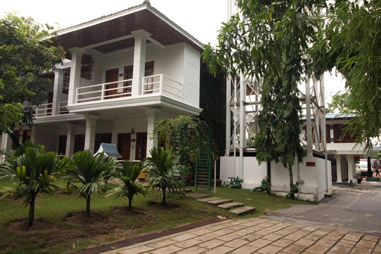 Myanmar Life Hotel Янгон Екстер'єр фото
