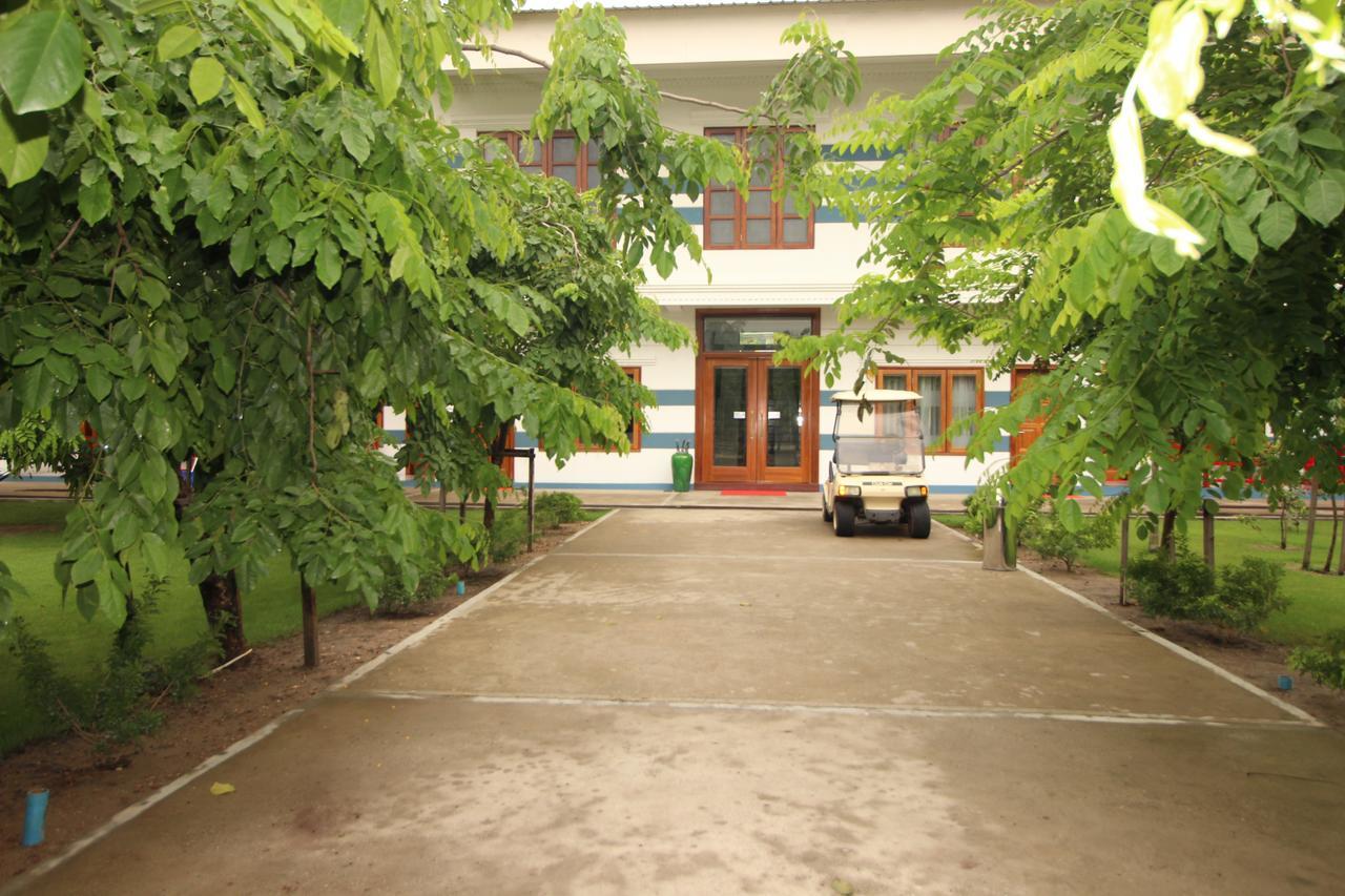 Myanmar Life Hotel Янгон Екстер'єр фото